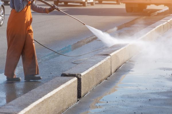 Commercial Concrete Cleaning in Cedar Rapids