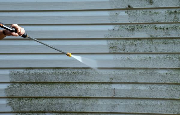 House Pressure Cleaning in Cedar Rapids