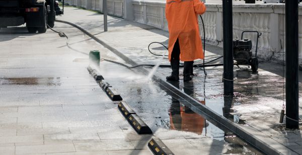 Parking Lot Pressure Washing in Cedar Rapids