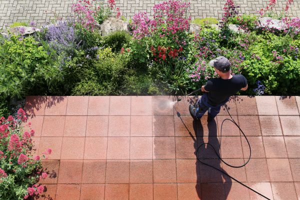 Cost of Porch Washing in Cedar Rapids