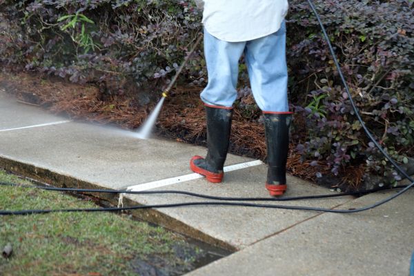 Cost of Sidewalk Washing in Cedar Rapids