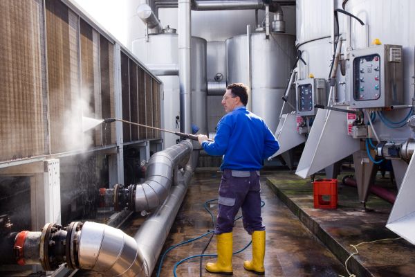 Business Pressure Washing in Cedar Rapids