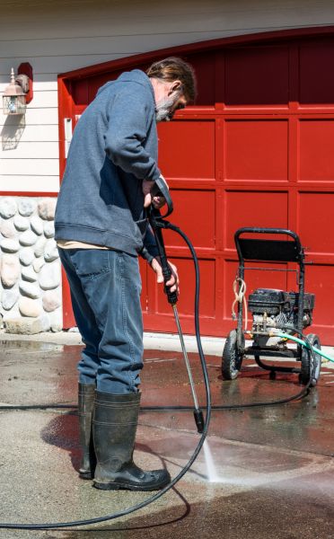 Cost of Driveway Pavement Cleaning in Cedar Rapids