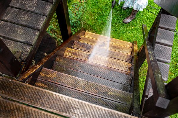 Cost of Wood Power Washing in Cedar Rapids